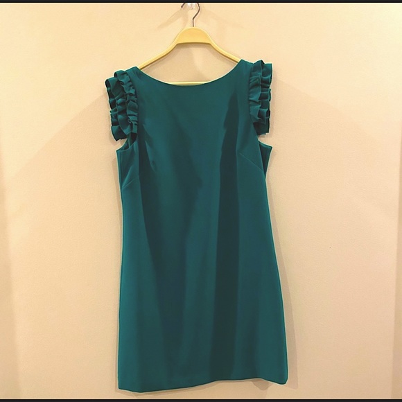 Vince Camuto Dresses & Skirts - Vince camuto Green Dress